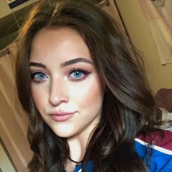 Meet your Posher, Kendra - Picture 1 of 1